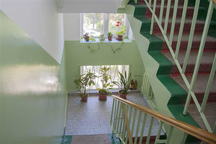 Как устанавливается график покраски стен в многоквартирных домах