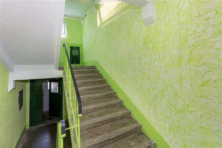 Как часто красят стены в подъезде Как часто красят стены в подъезде