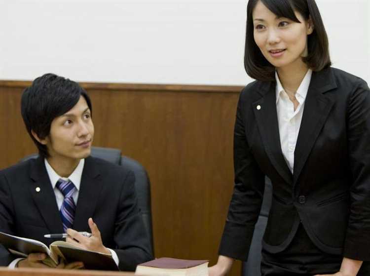 Как правильно обращаться к судье в письменных ходатайствах