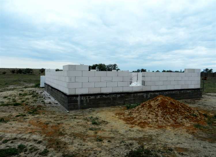 Переоформление земельного участка из аренды в собственность возможно при соблюдении определённых условий, установленных земельным и гражданским законодательством. На практике такая процедура актуальна как для граждан, так и для юридических лиц, особенно если участок используется длительное время и на нём расположены объекты недвижимости.