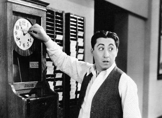 Рассмотрение случаев, когда 12-часовой день не является сверхурочным