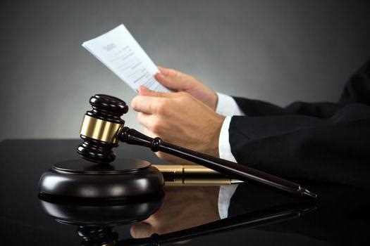 Как составить текст ходатайства с учетом требований закона