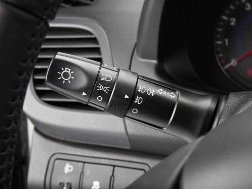 Можно ли полагаться на поворотник как разрешение обгона по ПДД