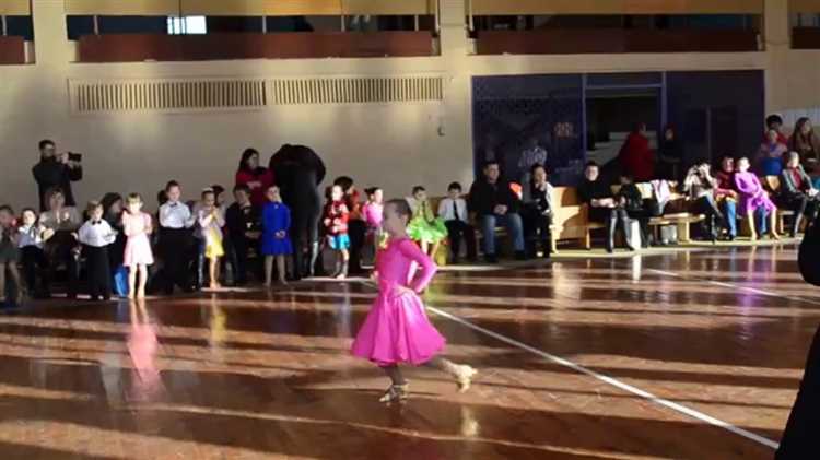 Для участия в квалификационном турнире по спортивным бальным танцам необходимо строго соблюдать требования к обязательной программе. Эти танцы оцениваются судьями на основании техники, координации и синхронности движения. Важно тщательно подготовиться, чтобы продемонстрировать высокий уровень мастерства.