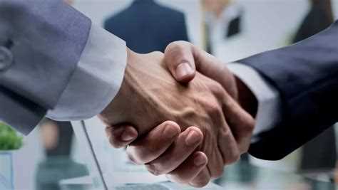 Сроки рассмотрения заявок и порядок принятия решения