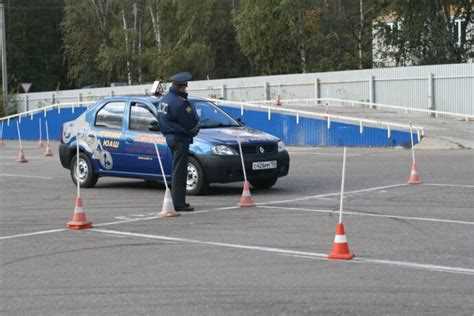 Особенности постановки автомобиля в гаражный бокс на экзамене