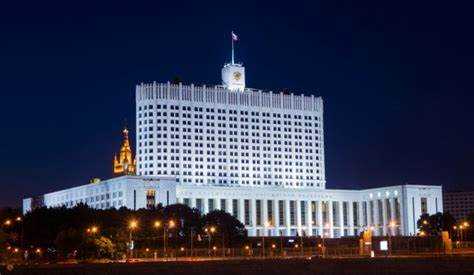 Какие механизмы судебного контроля используются против неправомерных решений правительства