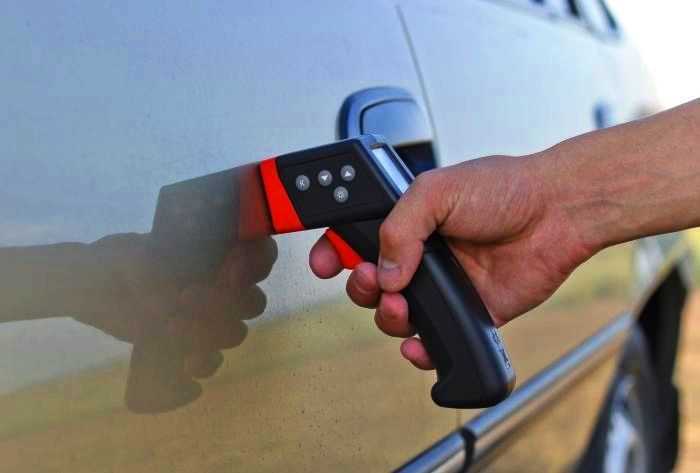 Проверка зазоров между кузовными панелями после ремонта