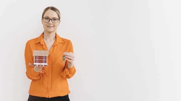 Как проверить задолженности перед продажей квартиры