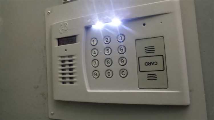 Процесс установки домофона внутри квартиры