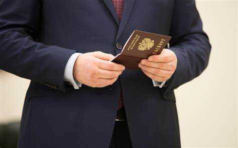 Можно ли расписаться в МФЦ за другого человека по доверенности