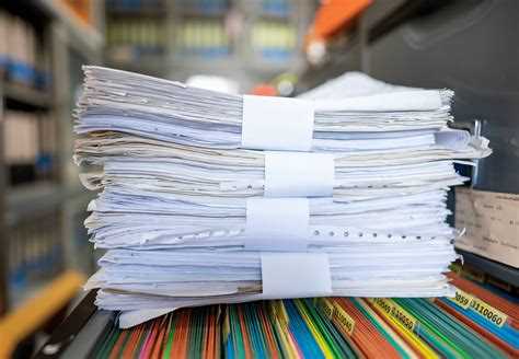 Какие документы оформляются при передаче дел в архив