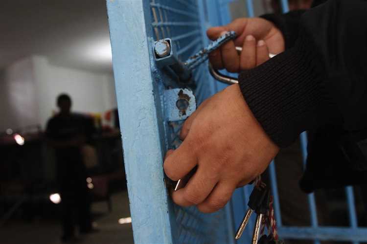 Какая статья за нанесение телесных повреждений средней тяжести наказание Какая статья за нанесение телесных повреждений средней тяжести наказание