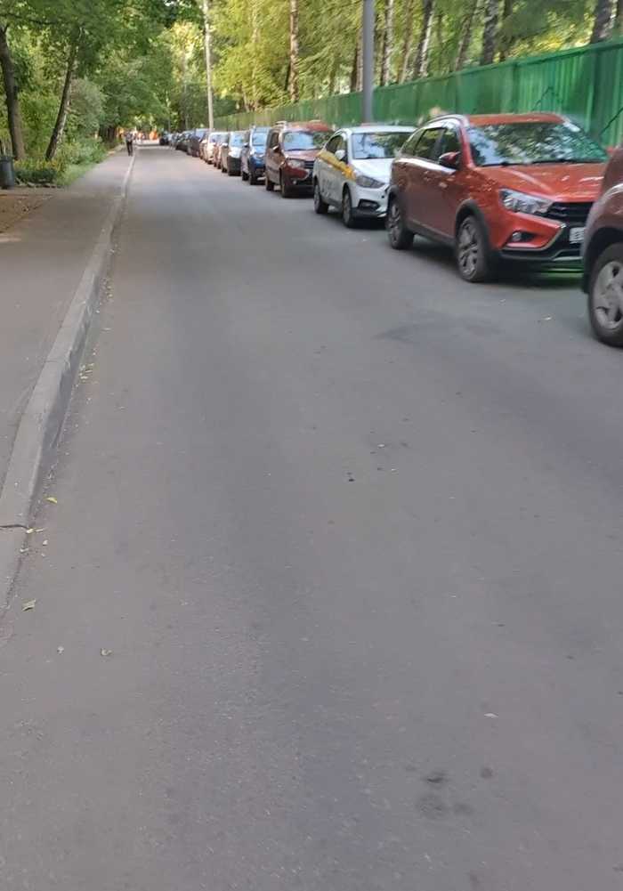 Когда можно парковаться на тротуаре