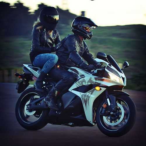 Особенности управления мотоциклом с пассажиром