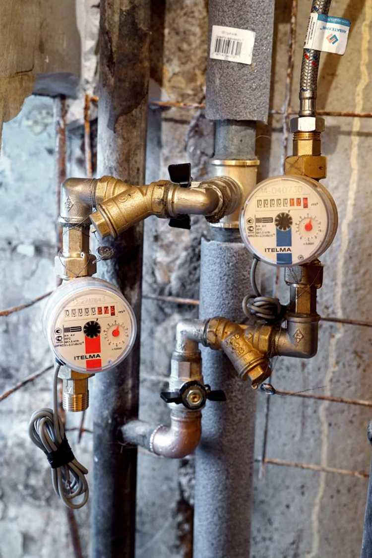 Кто отвечает за своевременную замену счетчиков в многоквартирном доме