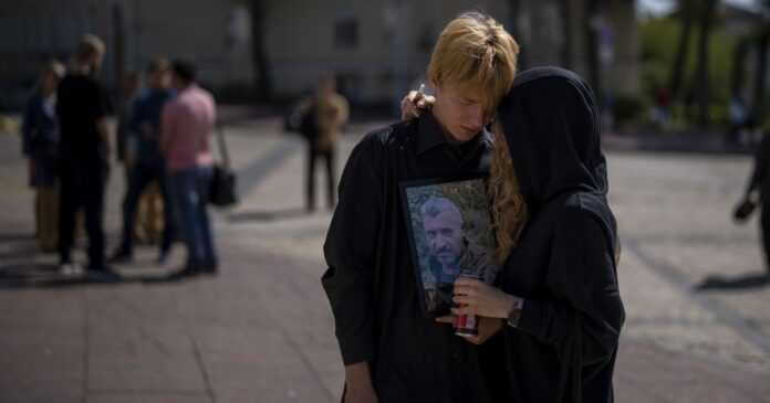 Зависимость прекращения выплат от смены статуса получателя