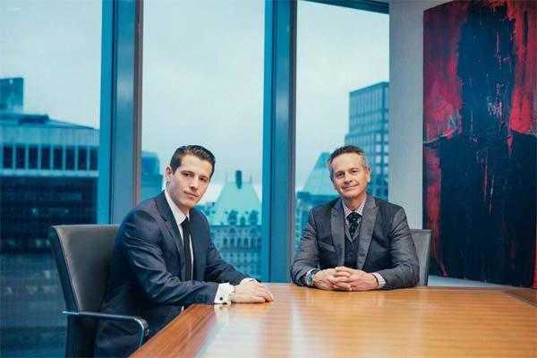 Как влияет статус предпенсионного возраста на право сохранить должность