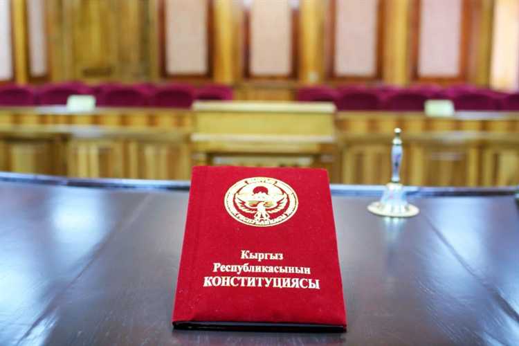 Имеют ли право депутаты и сенаторы обращаться в Конституционный суд