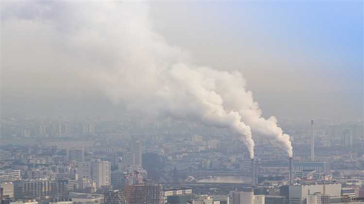 Подача жалобы через официальные онлайн-платформы и мобильные приложения