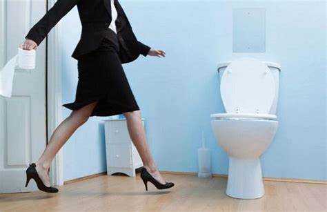 Поведенческие реакции при экстренной потребности: замедление, паника или поиск помощи