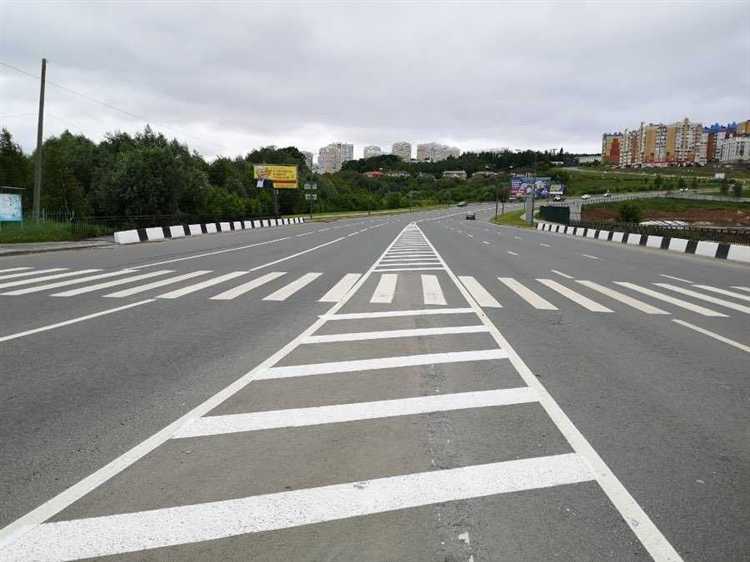 Разрешена ли парковка вдоль сплошной линии у края проезжей части