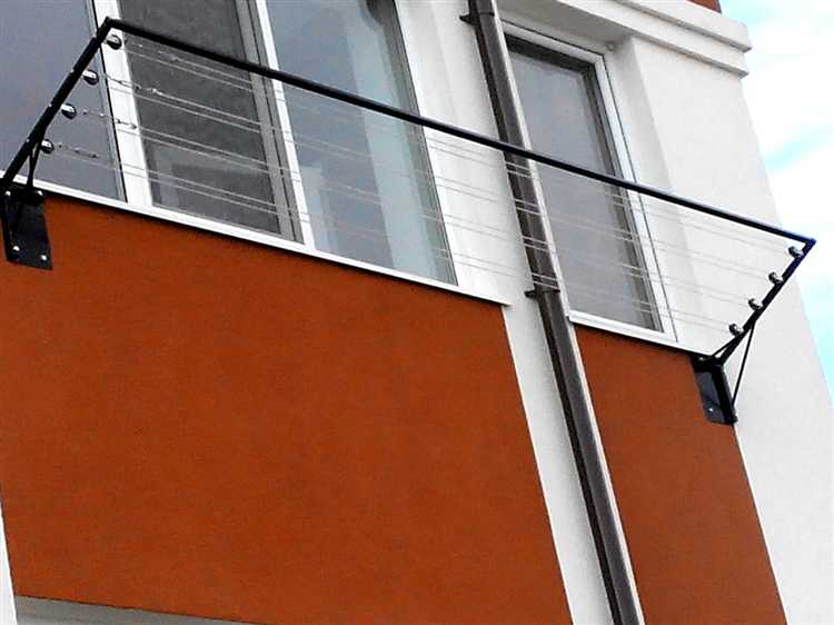 Какие ошибки при установке козырька могут привести к задуванию дыма