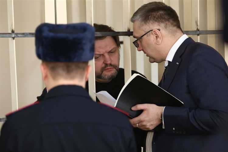 На сколько лет избирается губернатор области