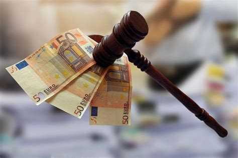 Можно ли взыскать проценты за удержание переплаты