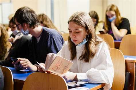 Как определяется статус неполного высшего образования в документах