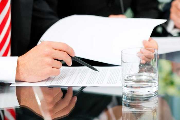 Когда уместно писать «обжаловать в суд» в юридических документах