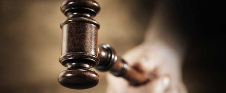 Как заказчик уведомляет участников о проведении переторжки