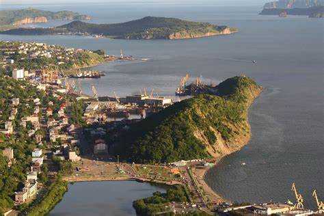 Какой административный статус имеет Петропавловск-Камчатский