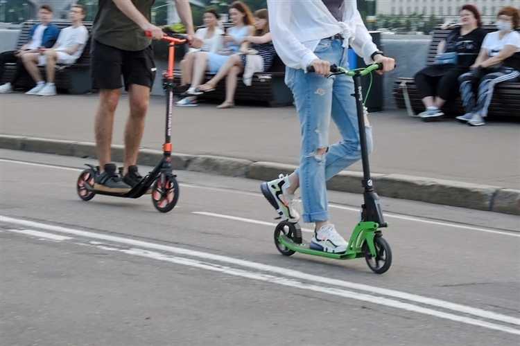 Почему электросамокаты ездят по тротуарам Почему электросамокаты ездят по тротуарам
