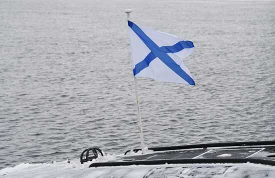 Как флаг иностранного государства влияет на международные торговые маршруты и договоры