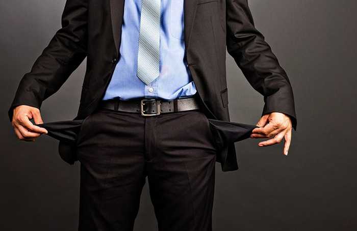 Почему списываются деньги с карты после подачи на банкротство