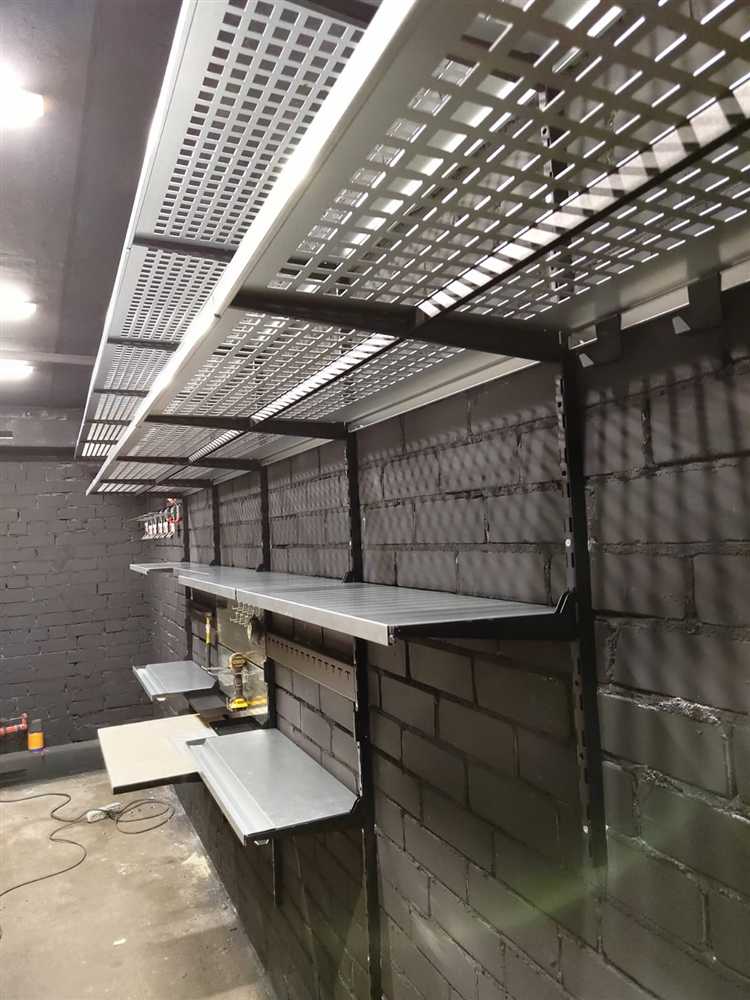 Что значит статус самовольной постройки для владельца гаража