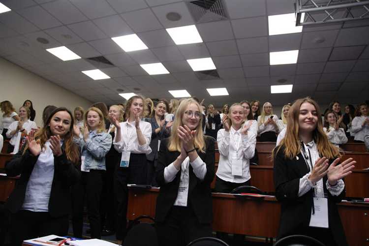 Возможности трудоустройства в государственных органах и судах