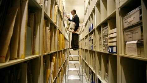 Прием и регистрация поступающих документов