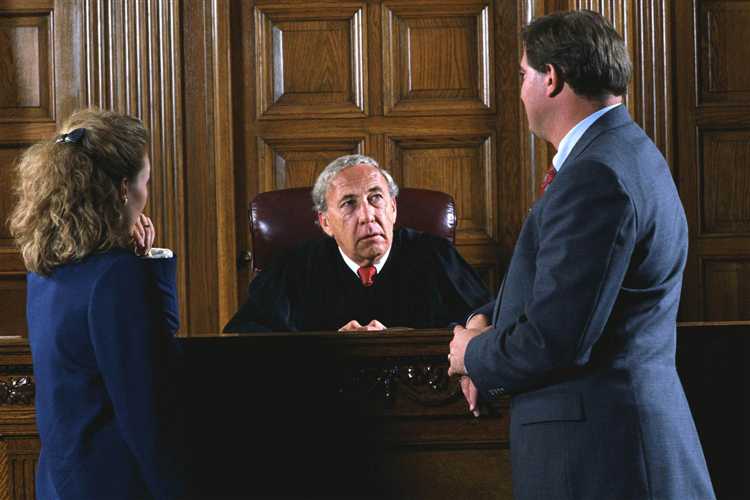 Сравнение минимального возраста для назначения судьей в России и других странах