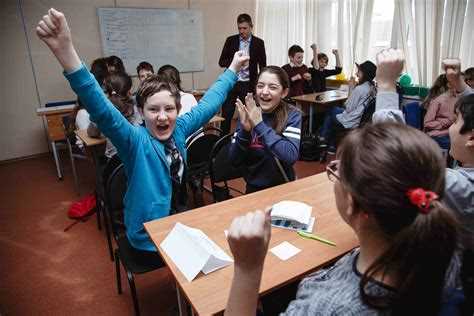 До какого возраста работают учителя в школе До какого возраста работают учителя в школе