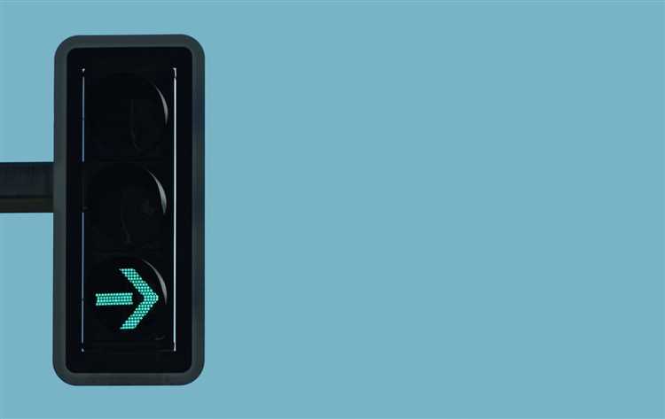 Отличие стрелки на основном сигнале от дополнительной секции