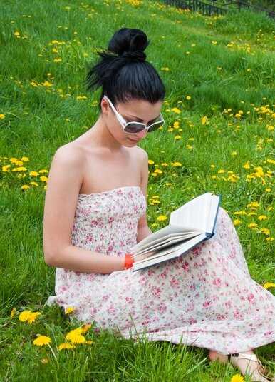 Где размещать сноски на законы: в тексте, подстрочно или в списке источников