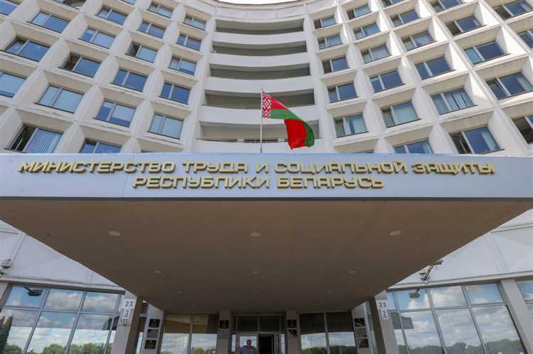 Особенности оплаты ночной работы для несовершеннолетних и инвалидов