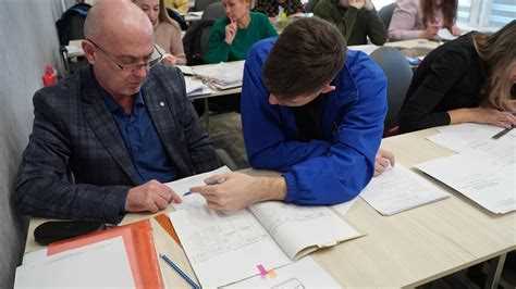 Как определить ключевые компетенции для оценки сотрудников