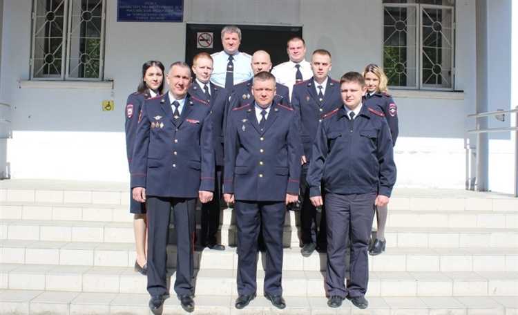 Влияет ли выслуга лет на звание оперуполномоченного