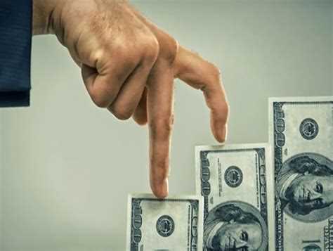 Как изменялся курс доллара с 11 по 20 января 2023