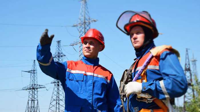 Какие задачи решает электротехнологический персонал при наладке оборудования