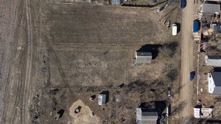 Как дата принятия земельного кодекса повлияла на юридическую практику в России