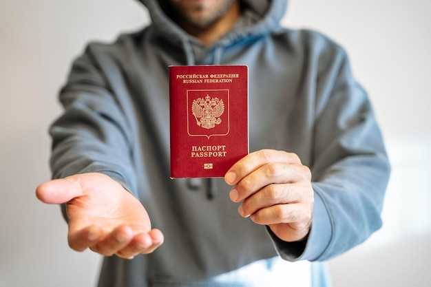 Передача паспорта в руки судебному приставу: когда это допустимо